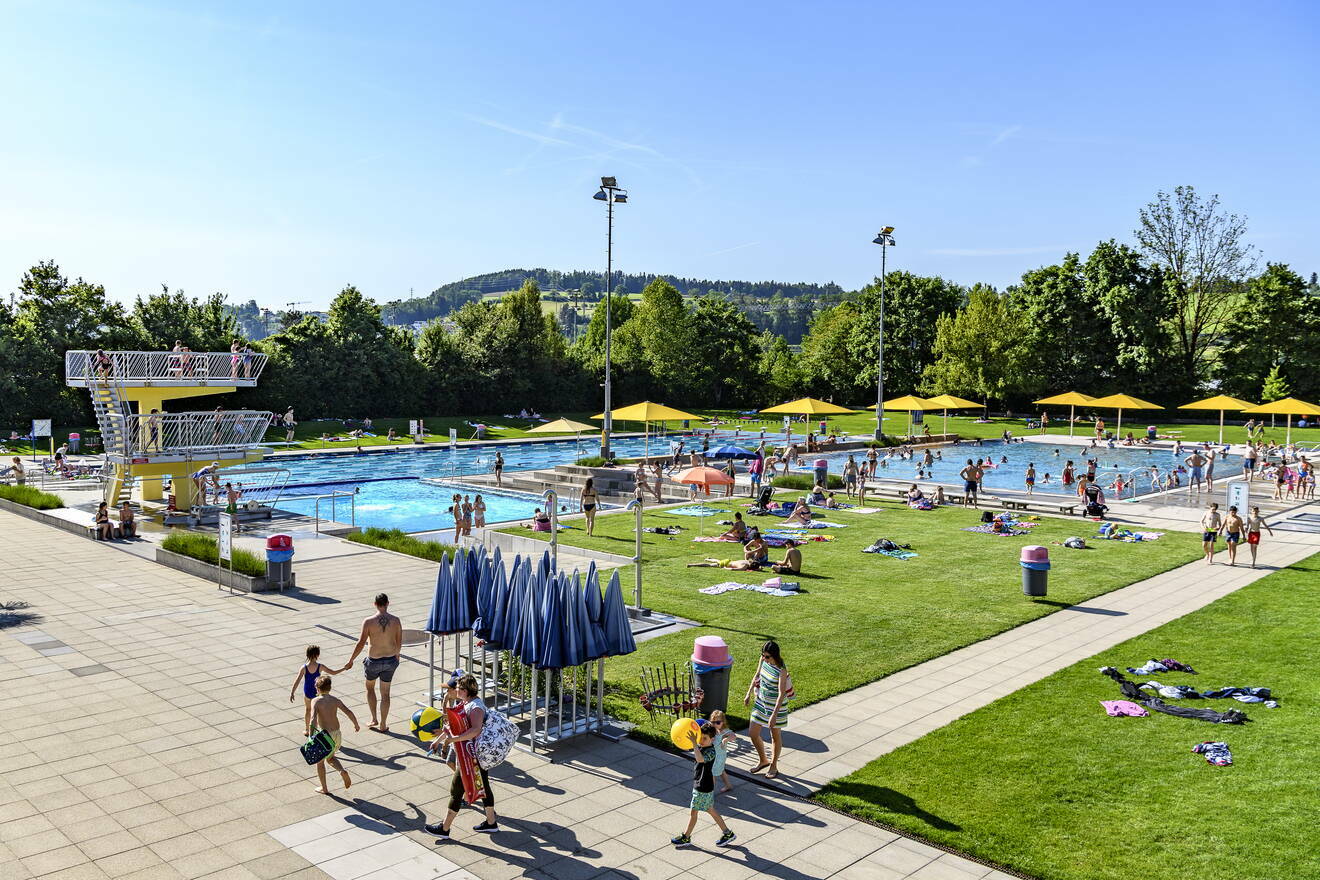 schwimmbad-laettich_freibad.jpg